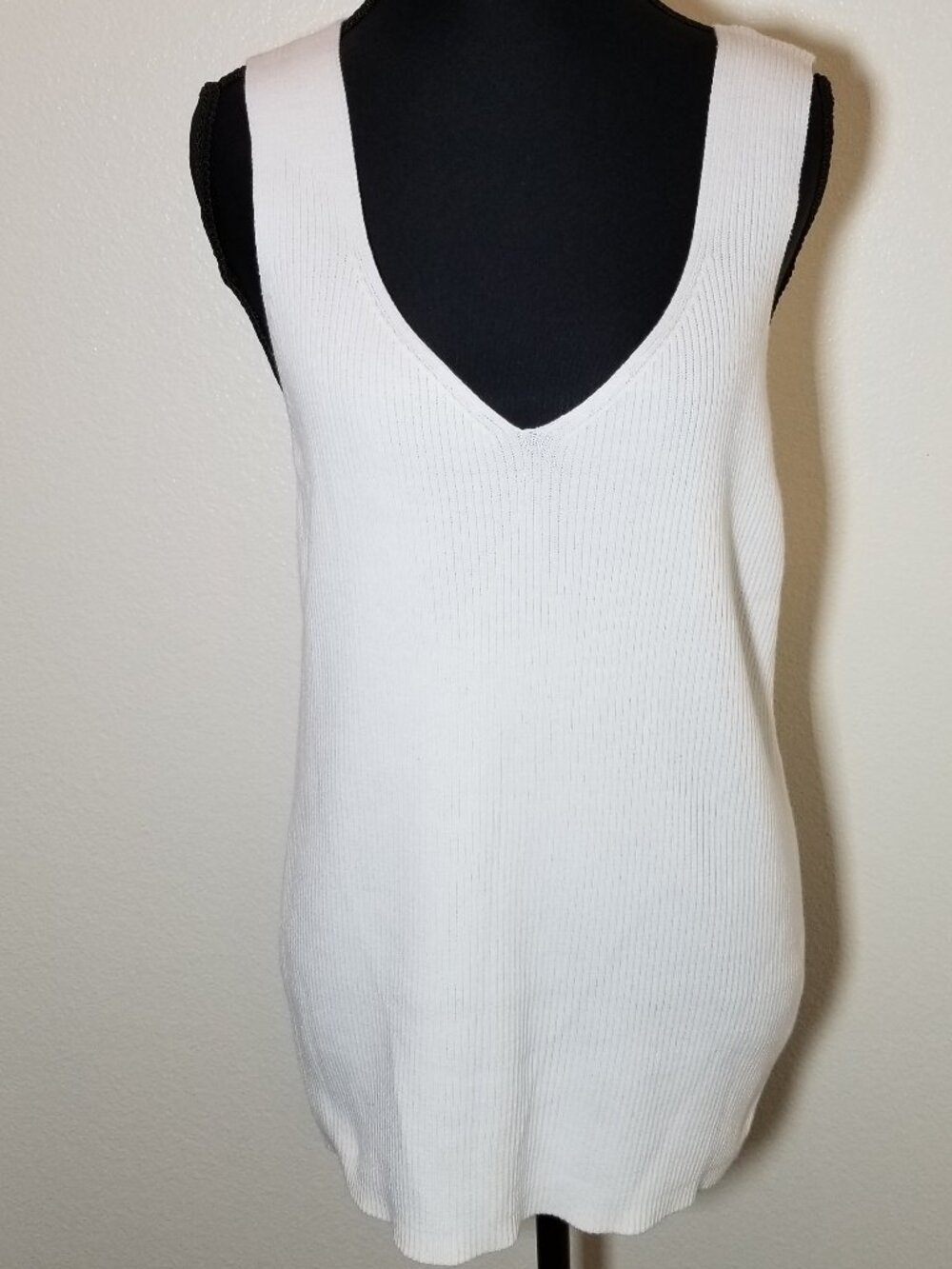Asos Design Womens White V Neck Sweater Tank Sz 12 Maternity NWOT